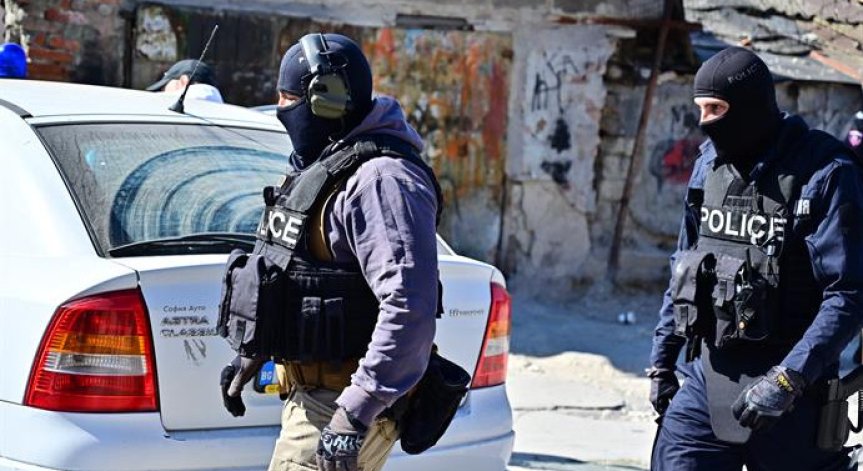 По случая е образувано досъдебно производство, което се води под надзора на Районна прокуратура – Варна.