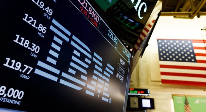 IBM ще позволи само на напълно ваксинирани служители да се върнат в офисите