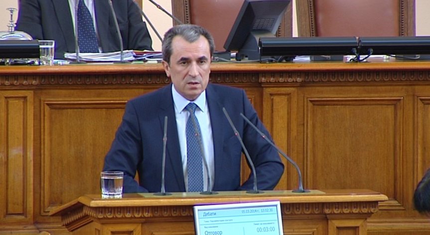 Русия няма да затвори газовото кранче, убеден е Орешарски