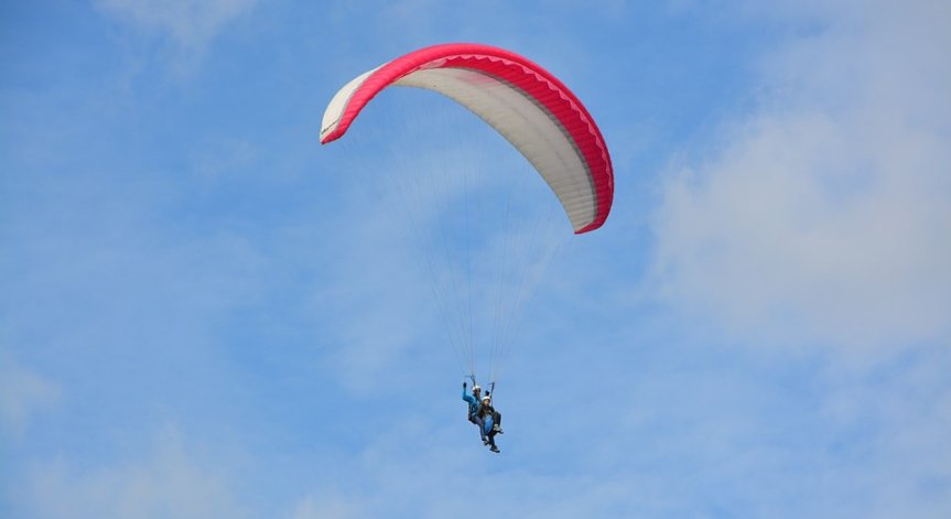 Японски парапланерист пострада при полет край Дупница