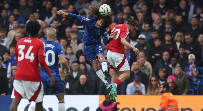 Трудни футболни срещи.