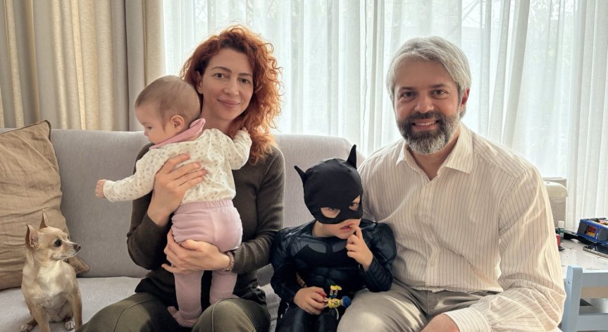 Благомир Коцев с децата си у дома: Тази прегръдка е дар от всички вас