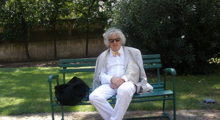 Георги Лозанов: Всеки човек трябва да гледа на себе си като на произведение