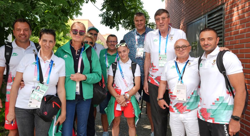 Министър Георги Глушков и Стефка Костадинова окуражиха олимпийците ни (+СНИМКИ)