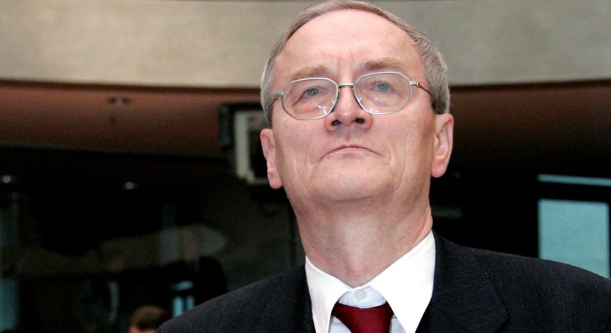 Арестуваха бившия шеф на германското разузнаване по подозрение в държавна измяна