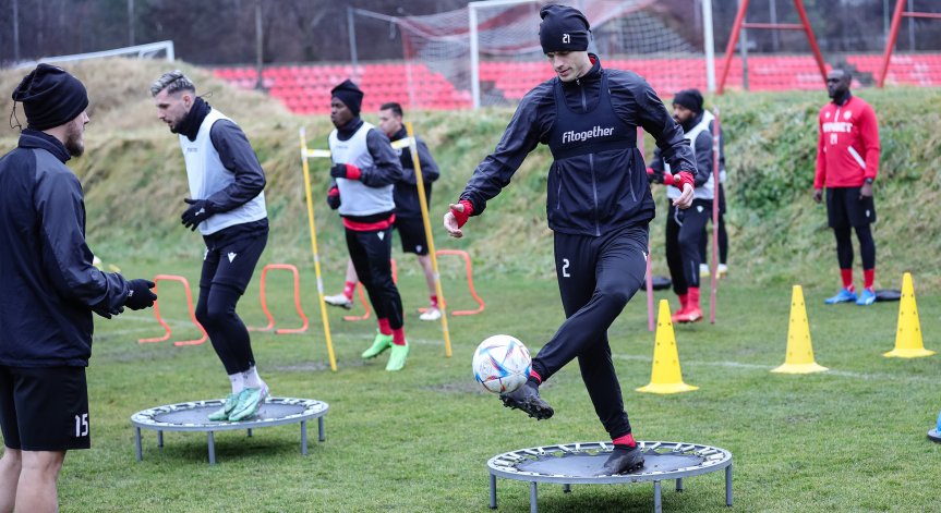 Първа тренировка за новото попълнение на ЦСКА, Скаршем пропусна някои занимания