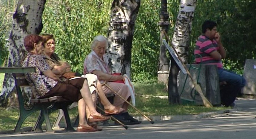 С около 8 лв. средно се увеличават пенсиите от днес