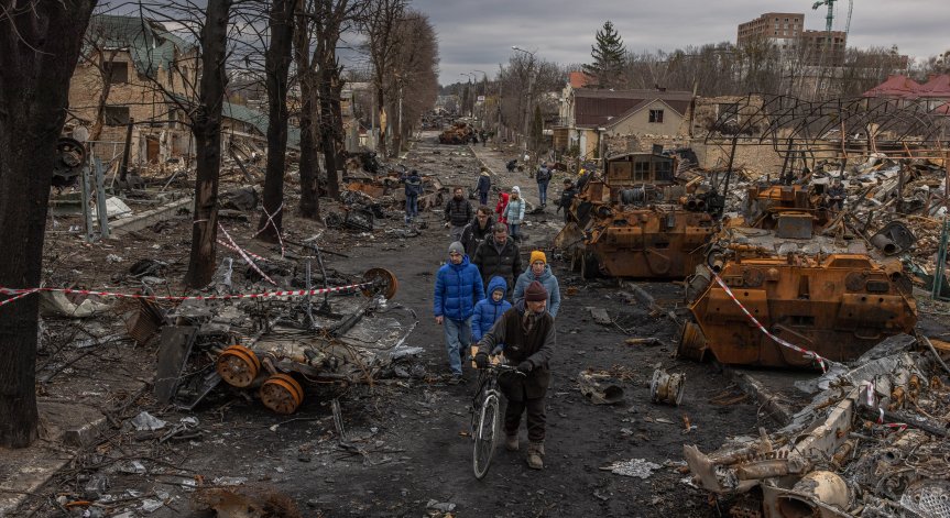 Еврокомисар: 65 000 инцидента в Украйна имат потенциал да са военни престъпления