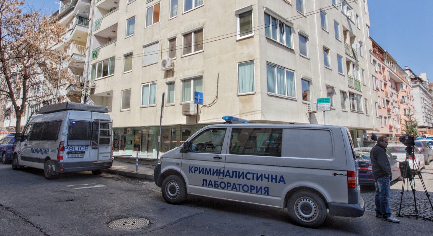 Кола с мигранти се блъсна в камион, бягали от преследващи ги екипи на СДВР