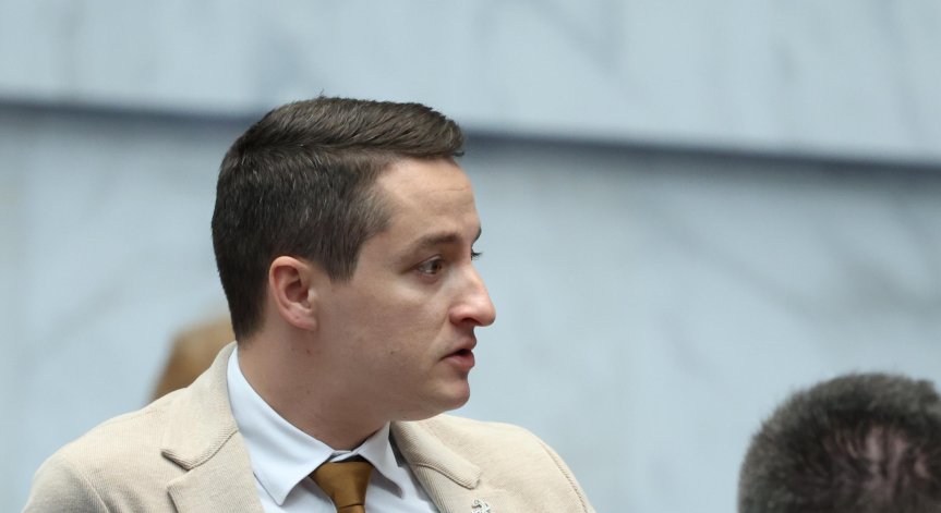 Явор Божанков отговори на Асен Василев.