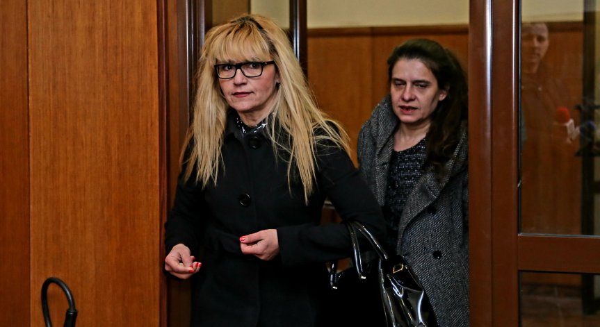 Петиция до ЕК иска независимо разследване на Десислава Иванчева