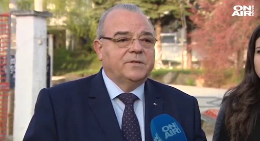 Ректорът на УНСС: Фалит? Образователният министър да бъде мъдър, иначе...