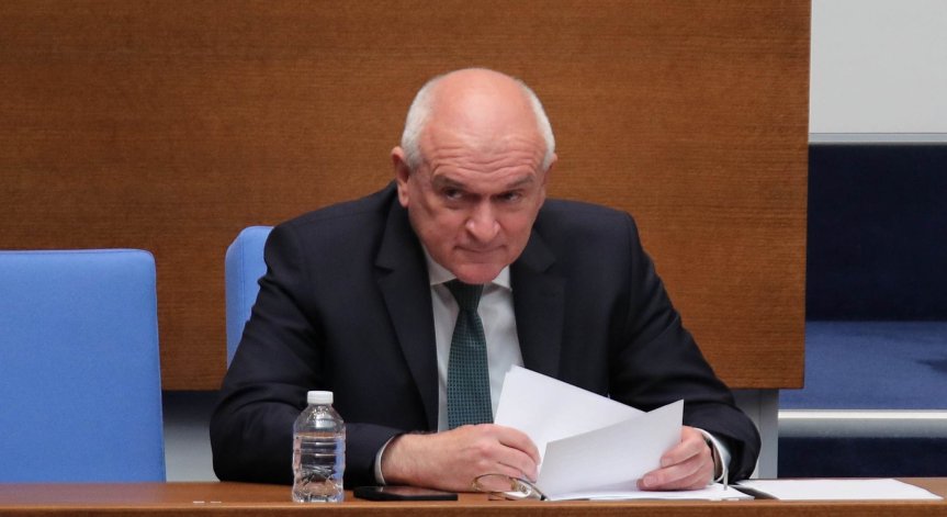 Премиерът Главчев поиска от ДАНС проверка заради Симеоновския лифт