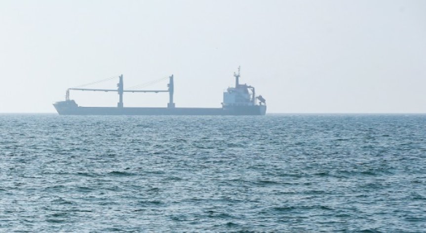 Украински кораб се удари в руска мина в Черно море, двама моряци са ранени