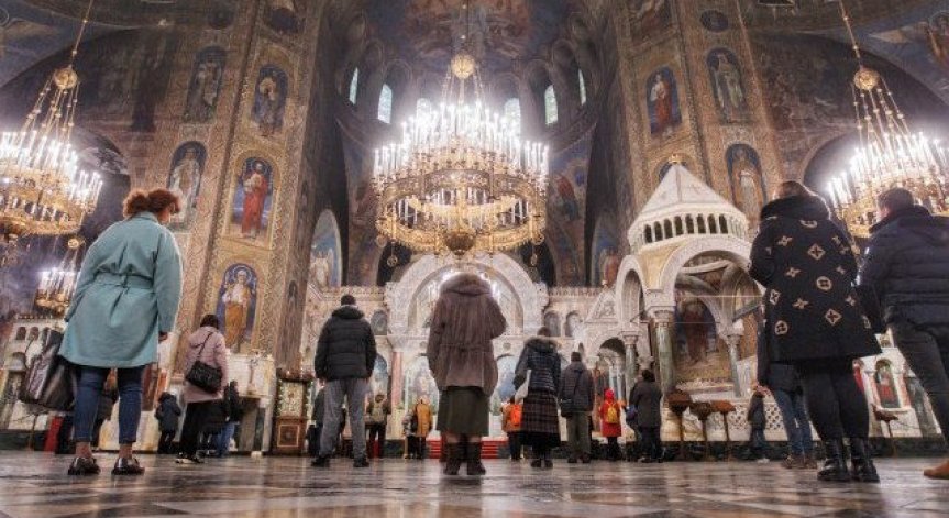 Православната църква почита Св. великомъченик Евстатий