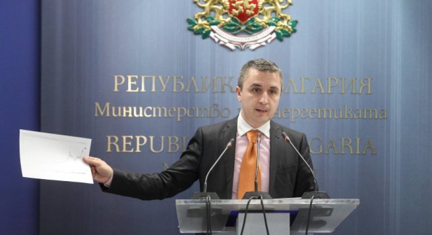 Министър Николов посочи как да се справим с кризата с енергийните цени