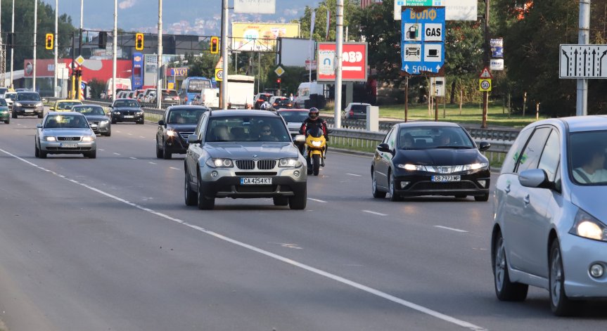 Оборотът в автомобилната индустрия у нас минава €8 млрд.