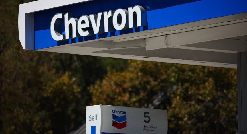  Chevron навлиза в Гърция.