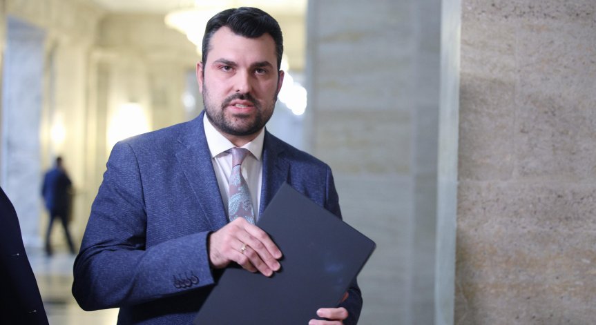 По думите на Георгиев трансатлантическите отношения трябва да бъдат защитени чрез мъдрост и дипломация.