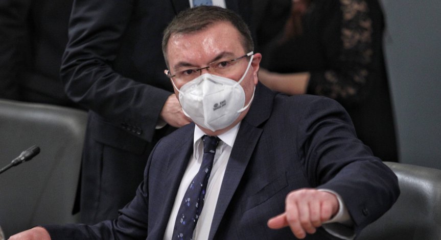 Министър Ангелов разпореди проверка заради починалото от ток момче