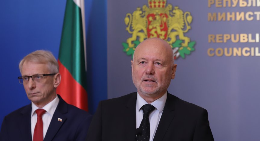 Тагарев: Българската армия е в готовност да помогне в тежката обстановка