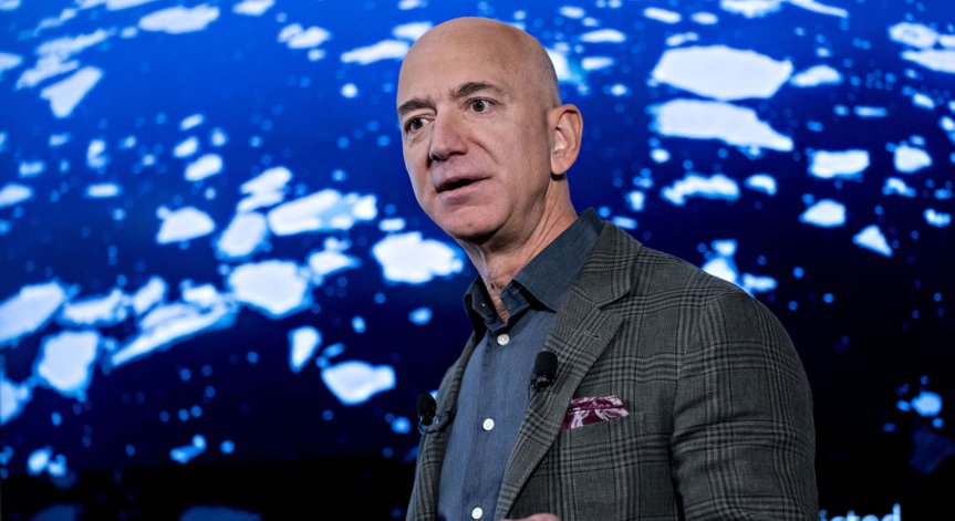 Безос дарява 100 млн. долара за хранителни банки в САЩ