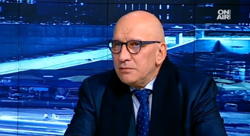 Няма драма дали ще сме с евро или левове, твърди банкер