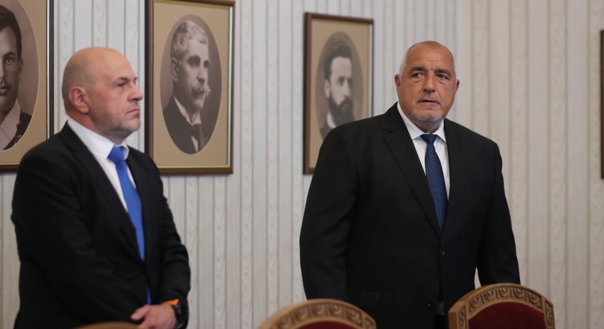 ГЕРБ отговори на 
