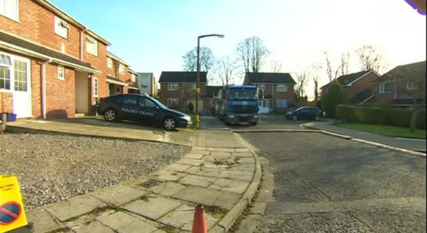 Разрушават британския дом на отровения шпионин Скрипал