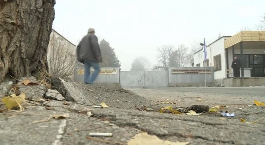 Бежанците в Харманли - гладни, отчаяни и болни