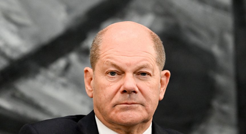 Шолц отново предложи Германия да изпрати ракетни комплекси Patriot на Полша