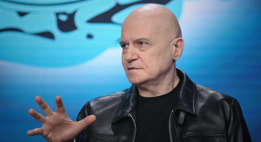 Слави Трифонов давал обяснения заради 