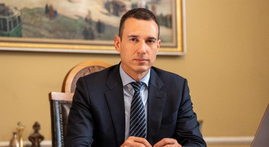 Терзиев: Общината придобива скулптурните фигури от Паметника на Съветската армия