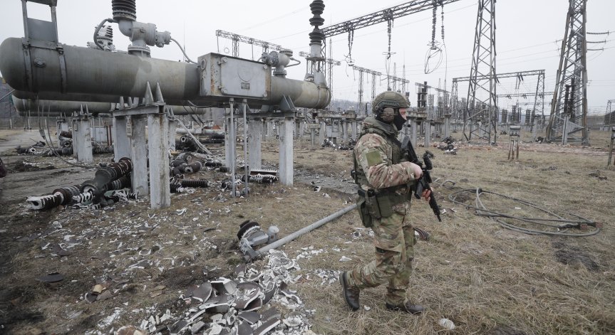 Киев: Русия подсилва позиции на фронта, подсказва нови нападения