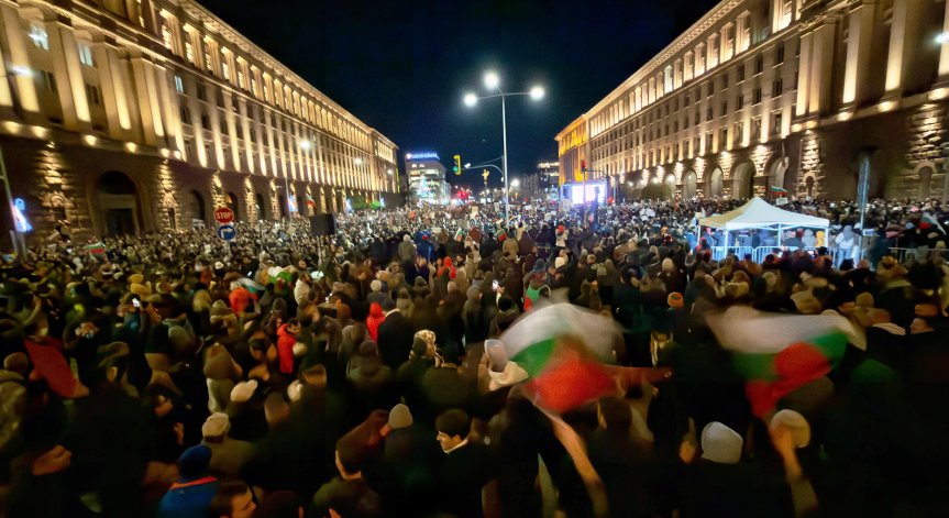 КРС: Мобилният сигнал не е бил умишлено заглушен заради протеста в София