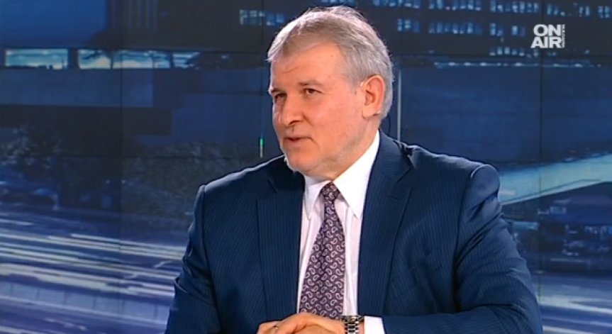 Връщаме ли се в мутренските времена? Случващото се в България било дежавю