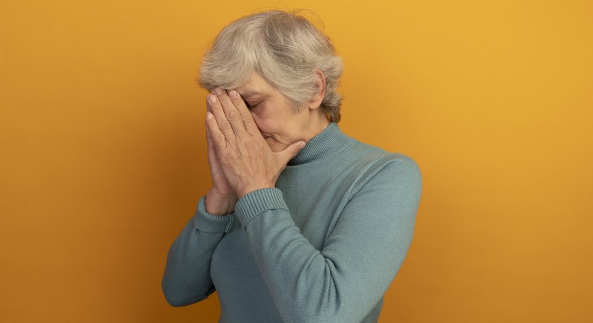 Забравяне на скоро научена информация може да е признак.