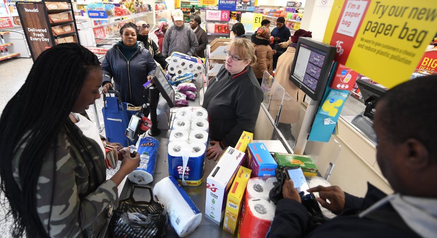 Криза: Великобритания остана без тоалетна хартия