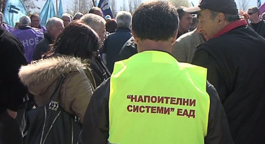 Над 3000 души в АМ Черно море и Напоителни системи са с хронично забавени заплати