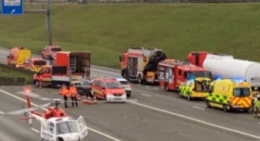 Загинал и 49 ранени при верижна катастрофа в Белгия
