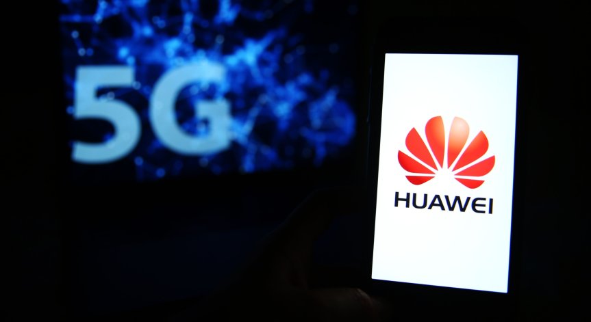 Huawei планира да пусне нов модел сгъваем смартфон в Европа