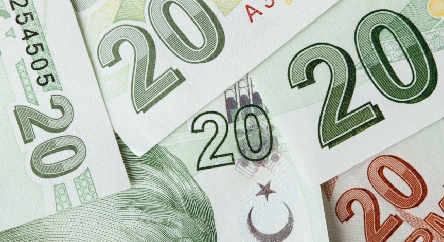 Турската лира продължава да се обезценява стремглаво