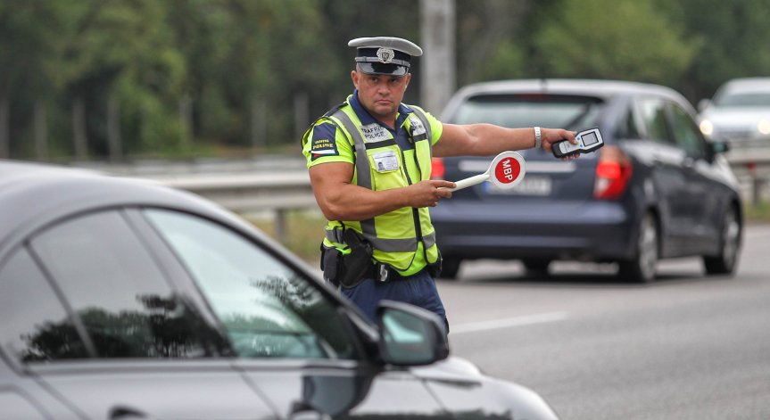 За седмица е извършен е контрол на 123 362 водачи и пътници.