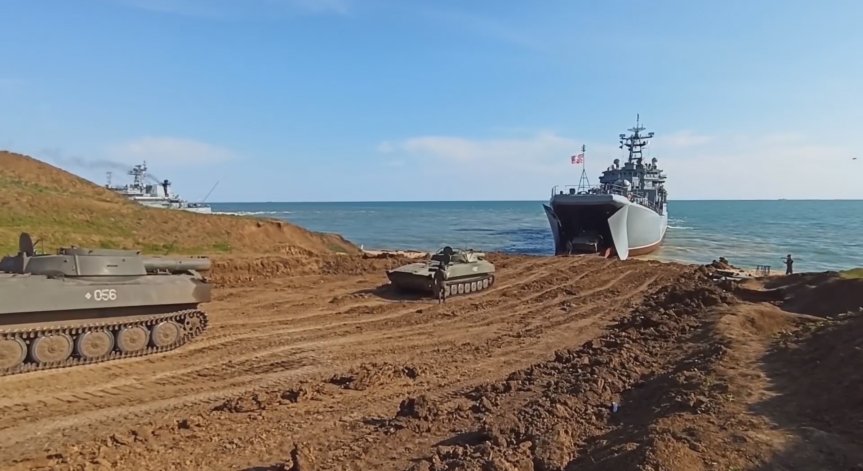 Бивш главнокомандващ силите на НАТО: Русия рискува война с Алианса в Черно море