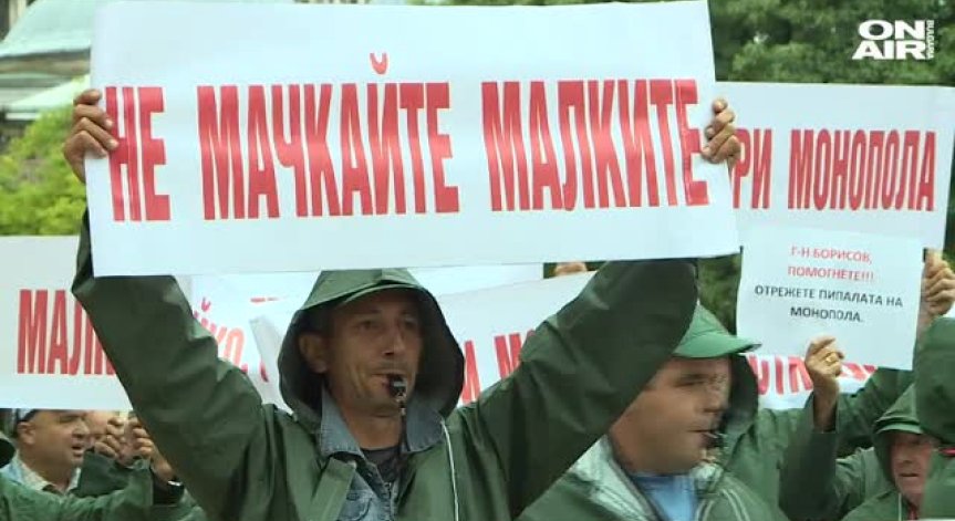 След протестите: Търговци на горива се срещат с вицепремиера Симеонов