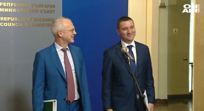 Отложиха решението за клас 