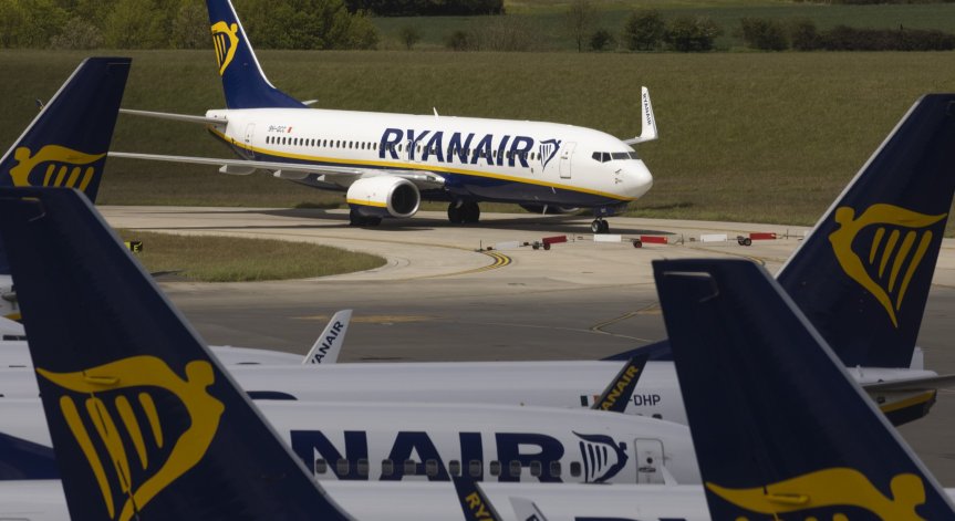 Глобиха Ryanair с 4,2 млн. евро за невъзстановяване на билети за отменени полети