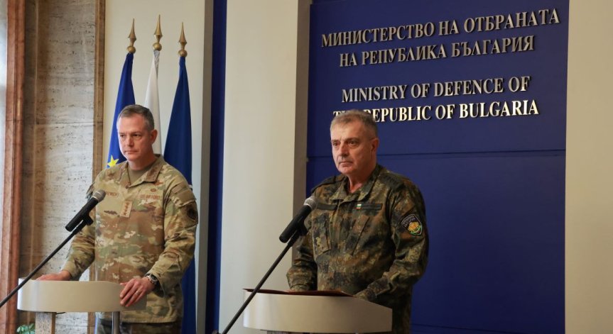 Адм. Ефтимов: Разходите за отбрана са инвестиция в бъдещето и сигурността на България