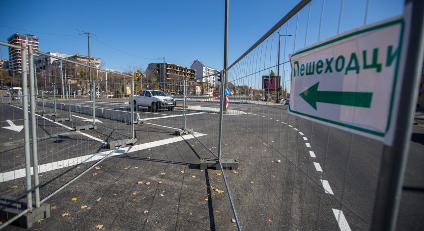 ГЕРБ-СДС призовава да се спре политизирането и противоборството, се казва в съобщението.