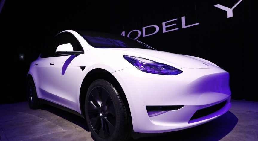 Пекин одобри продажбата на Model Y на Tesla